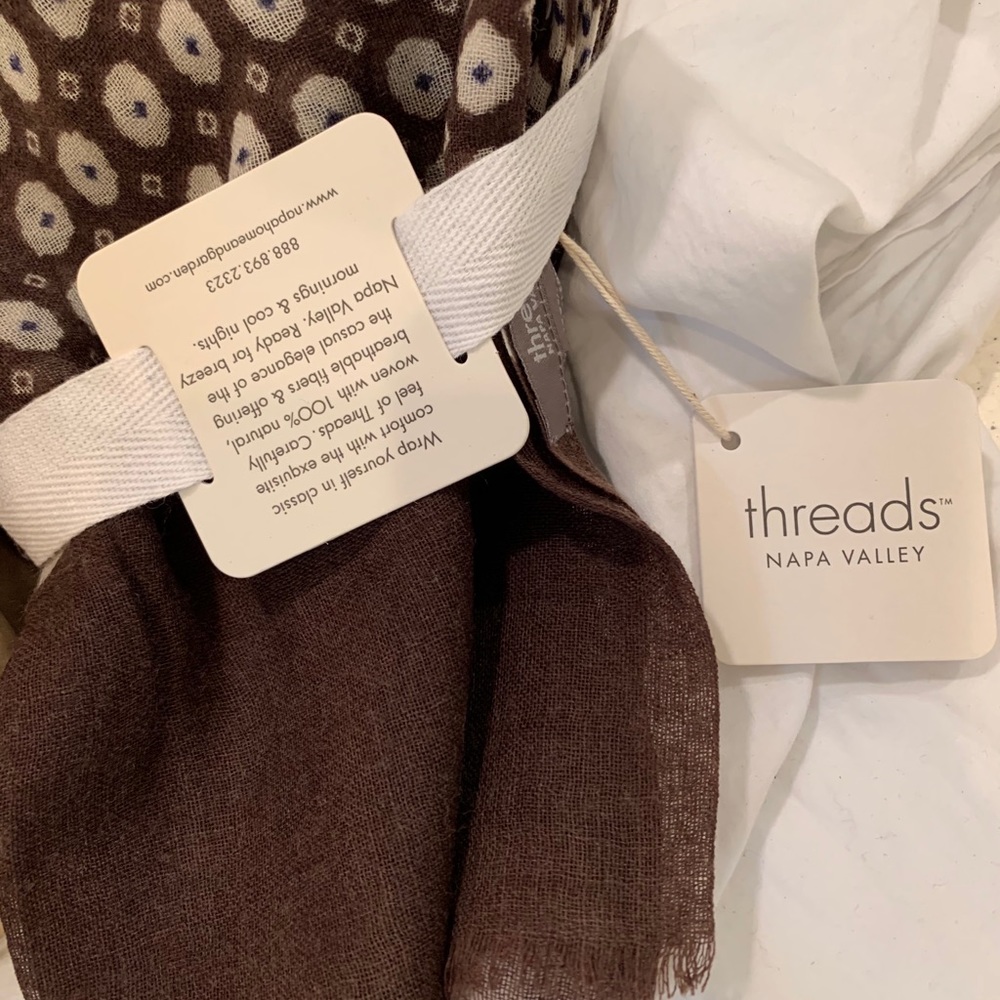 Threads Napa valley scarf